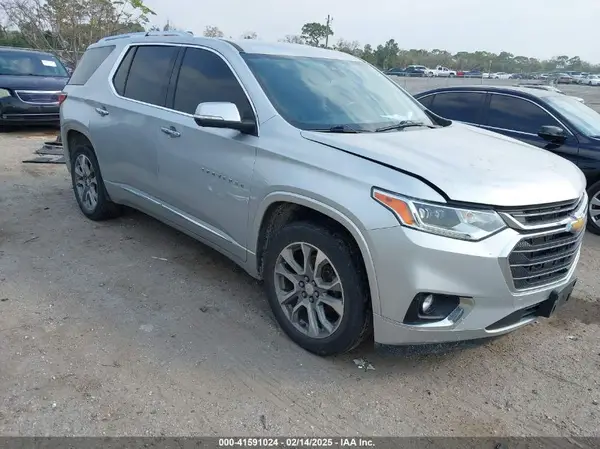 1GNEVKKW9MJ213346 2021 CHEVROLET TRAVERSE - Image 1