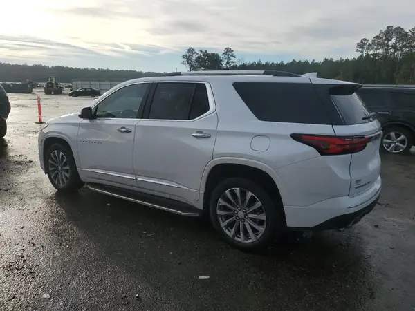 1GNEVKKW9PJ136725 2023 CHEVROLET TRAVERSE - Image 2
