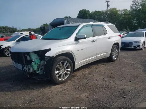 1GNEVKKWXJJ110111 2018 CHEVROLET TRAVERSE - Image 2