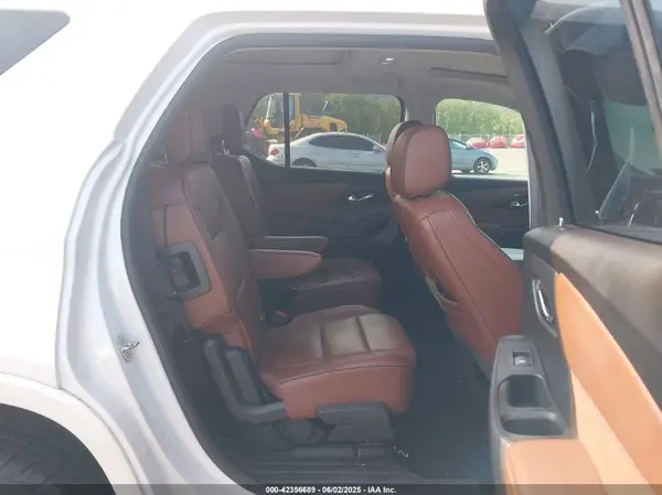 1GNEVKKWXJJ110111 2018 CHEVROLET TRAVERSE - Image 8