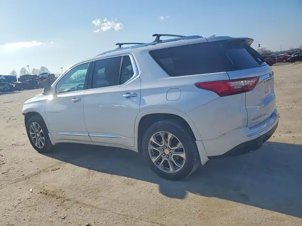 1GNEVKKWXKJ150481 2019 CHEVROLET TRAVERSE - Image 2