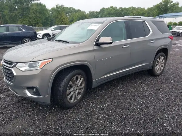 1GNEVKKWXKJ170522 2019 CHEVROLET TRAVERSE - Image 2