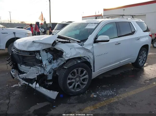 1GNEVKKWXKJ271253 2019 CHEVROLET TRAVERSE - Image 2