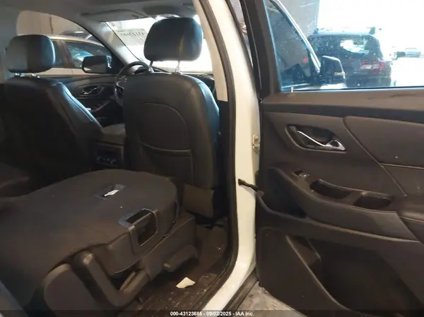 1GNEVKKWXLJ100312 2020 CHEVROLET TRAVERSE - Image 8