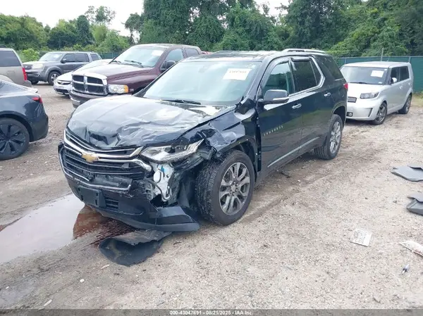 1GNEVKKWXLJ100651 2020 CHEVROLET TRAVERSE - Image 2