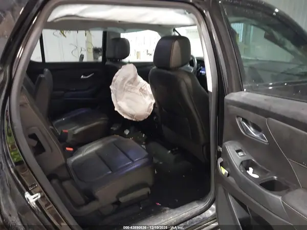 1GNEVKKWXLJ185832 2020 CHEVROLET TRAVERSE - Image 8