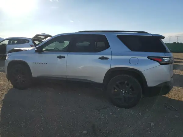 1GNEVKKWXLJ275398 2020 CHEVROLET TRAVERSE - Image 2