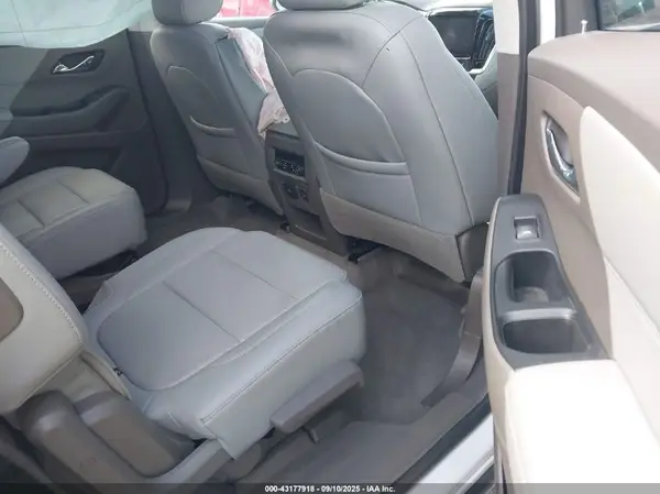 1GNEVKKWXMJ124871 2021 CHEVROLET TRAVERSE - Image 8