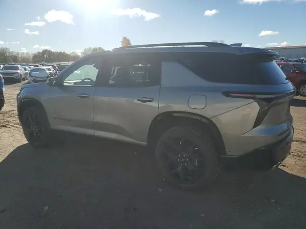 1GNEVLKS1RJ210841 2024 CHEVROLET TRAVERSE - Image 2