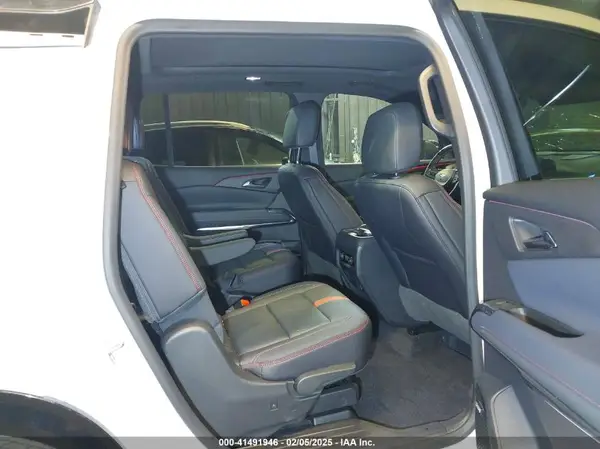 1GNEVLKS2RJ209343 2024 CHEVROLET TRAVERSE - Image 8