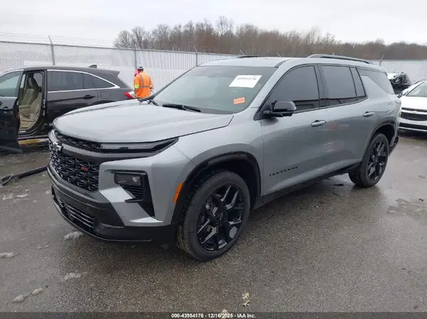 1GNEVLKS3RJ213174 2024 CHEVROLET TRAVERSE - Image 2