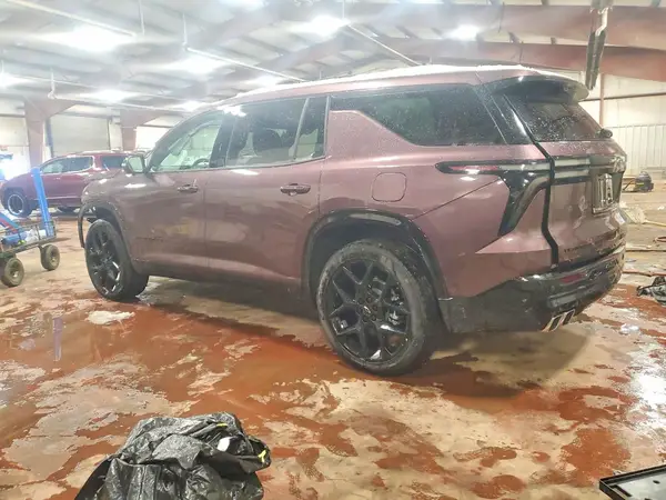 1GNEVLKS3TJ100770 2026 CHEVROLET TRAVERSE - Image 2