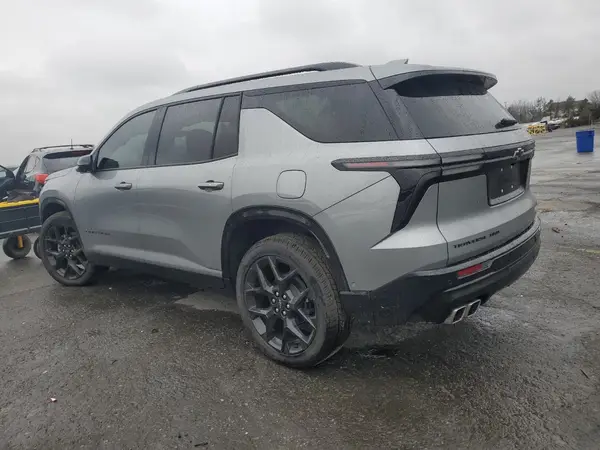 1GNEVLKS3TJ131369 2026 CHEVROLET TRAVERSE - Image 2