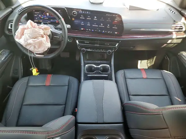 1GNEVLKS5TJ118882 2026 CHEVROLET TRAVERSE - Image 8