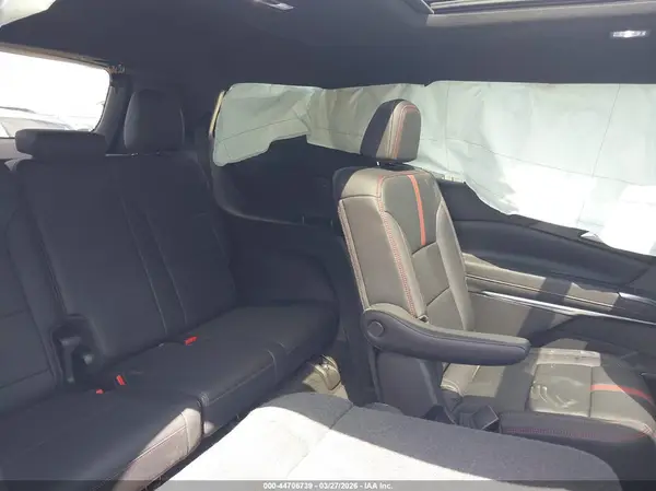 1GNEVLKS7TJ239736 2026 CHEVROLET TRAVERSE - Image 8