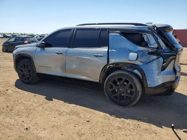 1GNEVLKS8TJ239874 2026 CHEVROLET TRAVERSE - Image 2