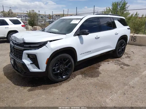 1GNEVLKS9TJ258238 2026 CHEVROLET TRAVERSE - Image 2