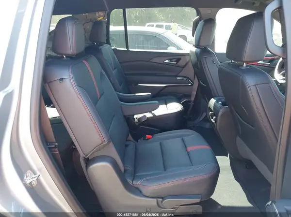 1GNEVLKSXTJ151179 2026 CHEVROLET TRAVERSE - Image 8