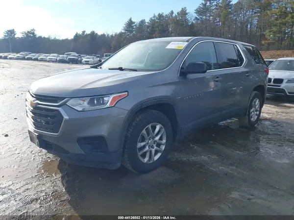 1GNEVLKW3JJ198988 2018 CHEVROLET TRAVERSE - Image 2