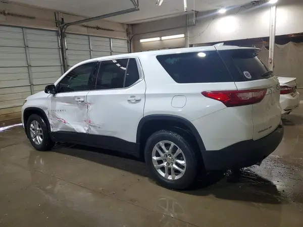 1GNEVLKW3KJ235362 2019 CHEVROLET TRAVERSE - Image 2