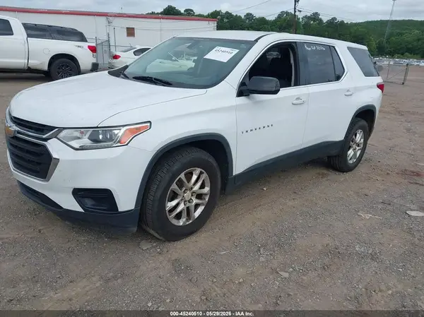 1GNEVLKW5JJ188219 2018 CHEVROLET TRAVERSE - Image 2