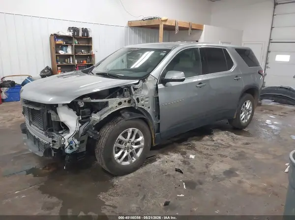 1GNEVLKW5PJ242577 2023 CHEVROLET TRAVERSE - Image 2