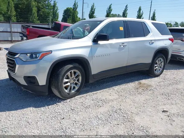 1GNEVLKW7KJ227670 2019 CHEVROLET TRAVERSE - Image 2