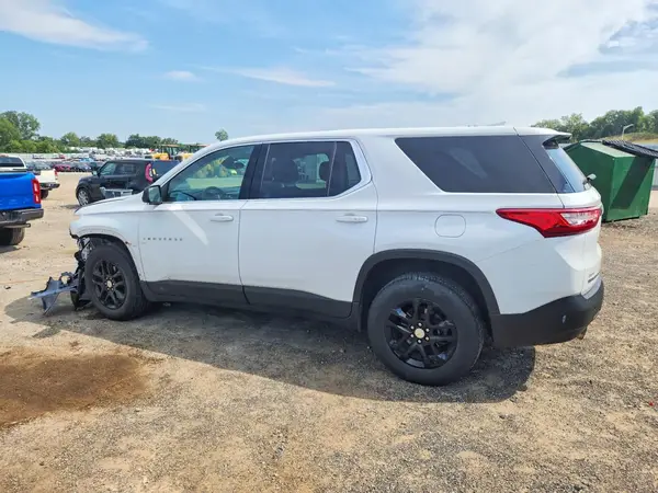 1GNEVLKWXMJ153454 2021 CHEVROLET TRAVERSE - Image 2
