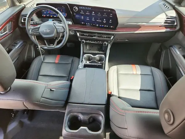1GNEVLRS0SJ234687 2025 CHEVROLET TRAVERSE - Image 8