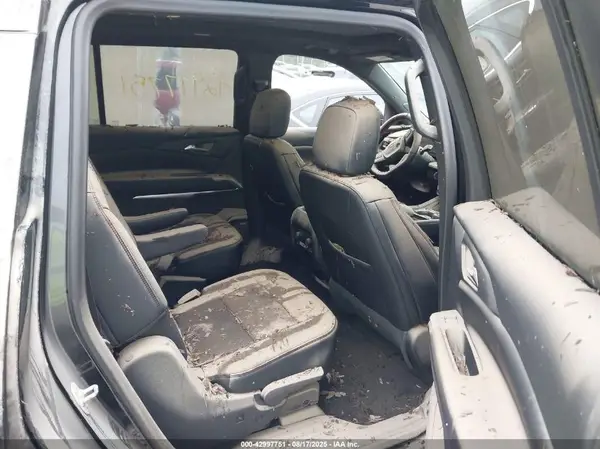 1GNEVLRS3SJ162335 2025 CHEVROLET TRAVERSE - Image 8