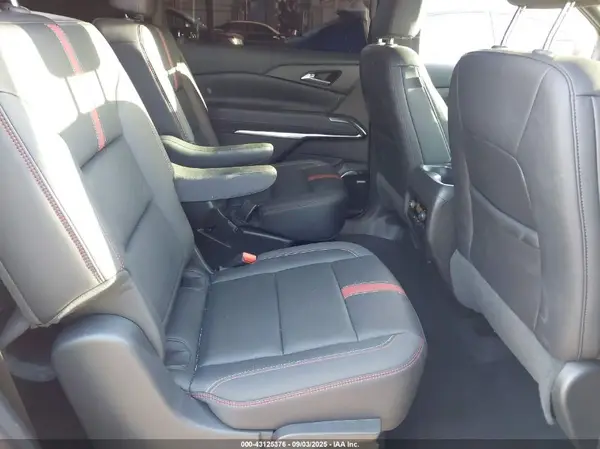 1GNEVLRS7SJ250451 2025 CHEVROLET TRAVERSE - Image 8