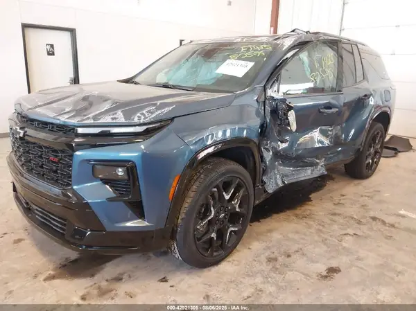 1GNEVLRS9SJ262441 2025 CHEVROLET TRAVERSE - Image 2