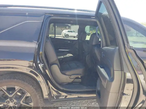 1GNEVLRSXSJ113648 2025 CHEVROLET TRAVERSE - Image 8