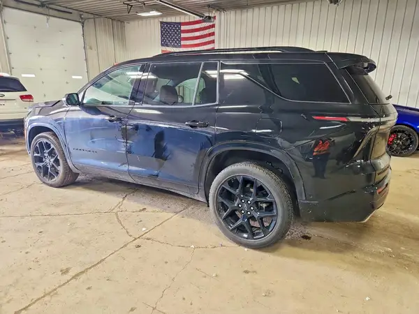 1GNEVLRSXSJ159481 2025 CHEVROLET TRAVERSE - Image 2