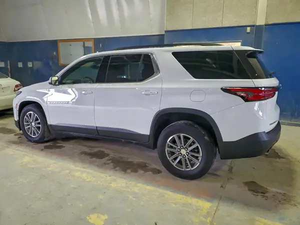 1GNEVMKW0NJ160243 2022 CHEVROLET TRAVERSE - Image 2