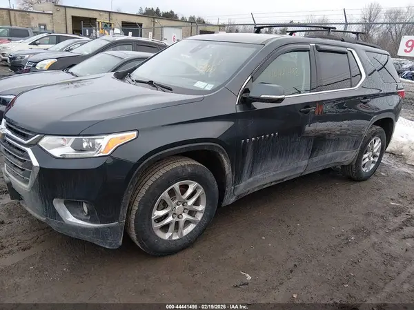 1GNEVMKW2LJ223694 2020 CHEVROLET TRAVERSE - Image 2