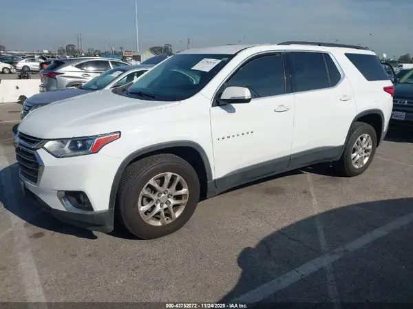1GNEVMKW3LJ139383 2020 CHEVROLET TRAVERSE - Image 2