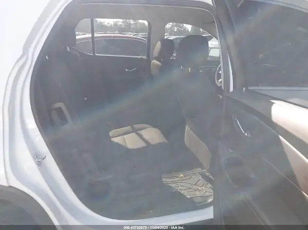 1GNEVMKW3LJ139383 2020 CHEVROLET TRAVERSE - Image 8