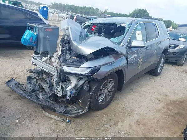 1GNEVMKW6PJ213899 2023 CHEVROLET TRAVERSE - Image 2