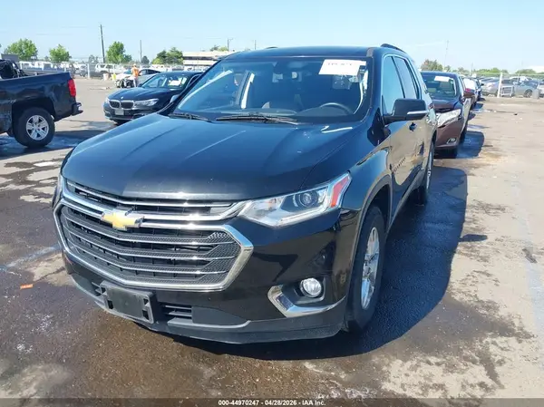 1GNEVMKWXKJ242380 2019 CHEVROLET TRAVERSE - Image 2