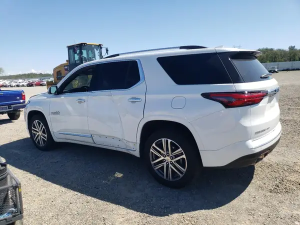 1GNEVNKW4PJ174168 2023 CHEVROLET TRAVERSE - Image 2