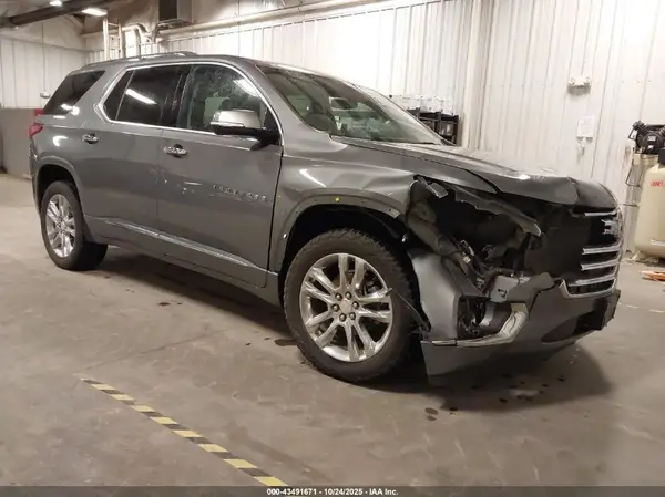 1GNEVNKW6LJ202420 2020 CHEVROLET TRAVERSE - Image 1