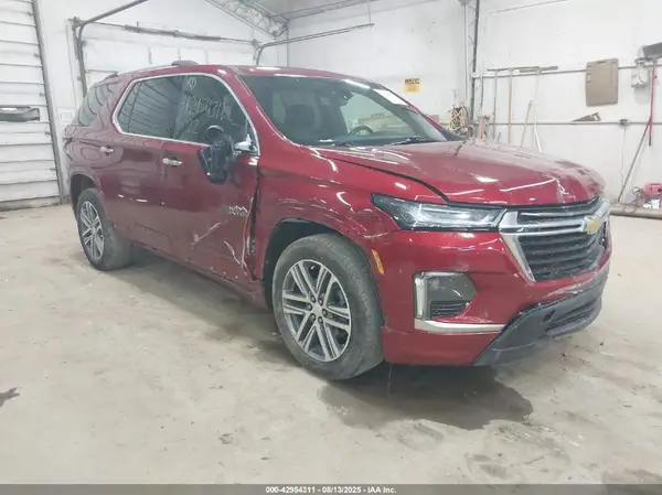 1GNEVNKW6NJ122859 2022 CHEVROLET TRAVERSE - Image 1
