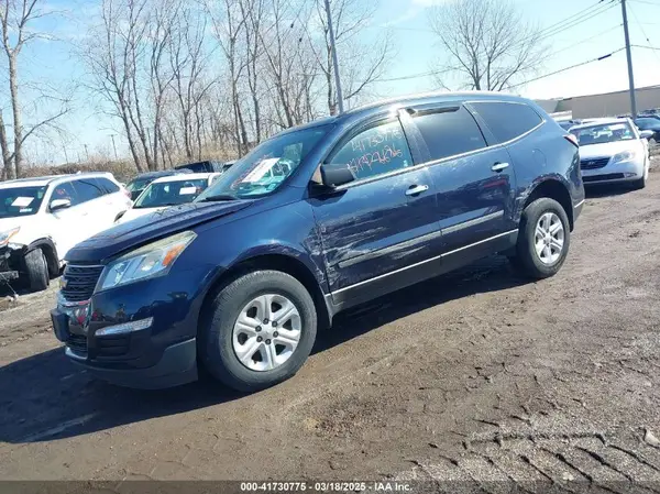 1GNKRFED0GJ182226 2016 CHEVROLET TRAVERSE - Image 2