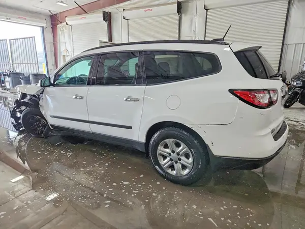 1GNKRFED0GJ236320 2016 CHEVROLET TRAVERSE - Image 2
