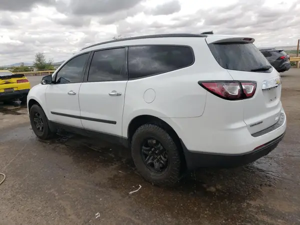 1GNKRFED0HJ134498 2017 CHEVROLET TRAVERSE - Image 2