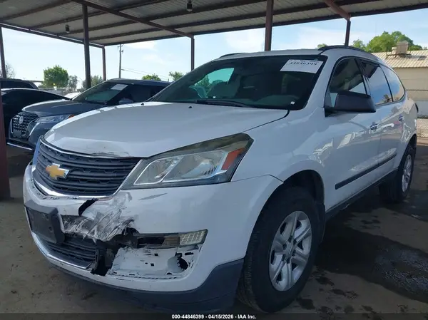 1GNKRFED0HJ164259 2017 CHEVROLET TRAVERSE - Image 2