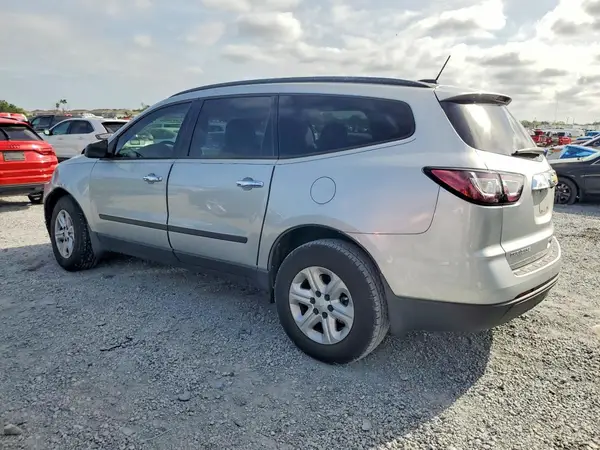 1GNKRFED0HJ181062 2017 CHEVROLET TRAVERSE - Image 2
