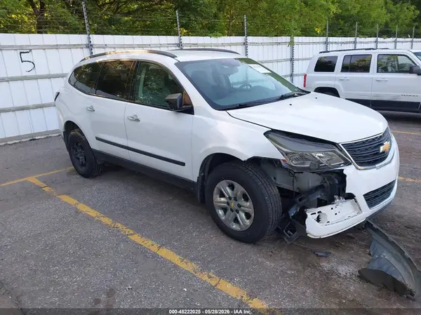 1GNKRFED0HJ197245 2017 CHEVROLET TRAVERSE - Image 1