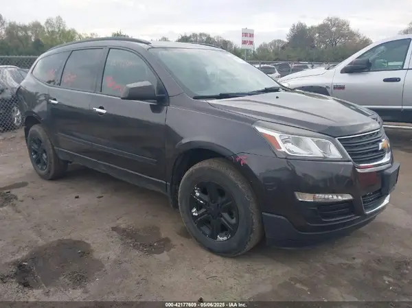 1GNKRFED0HJ215050 2017 CHEVROLET TRAVERSE - Image 1